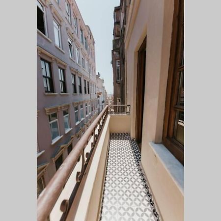 Galadoo Suites 3Rd Floor อิสตันบูล ภายนอก รูปภาพ